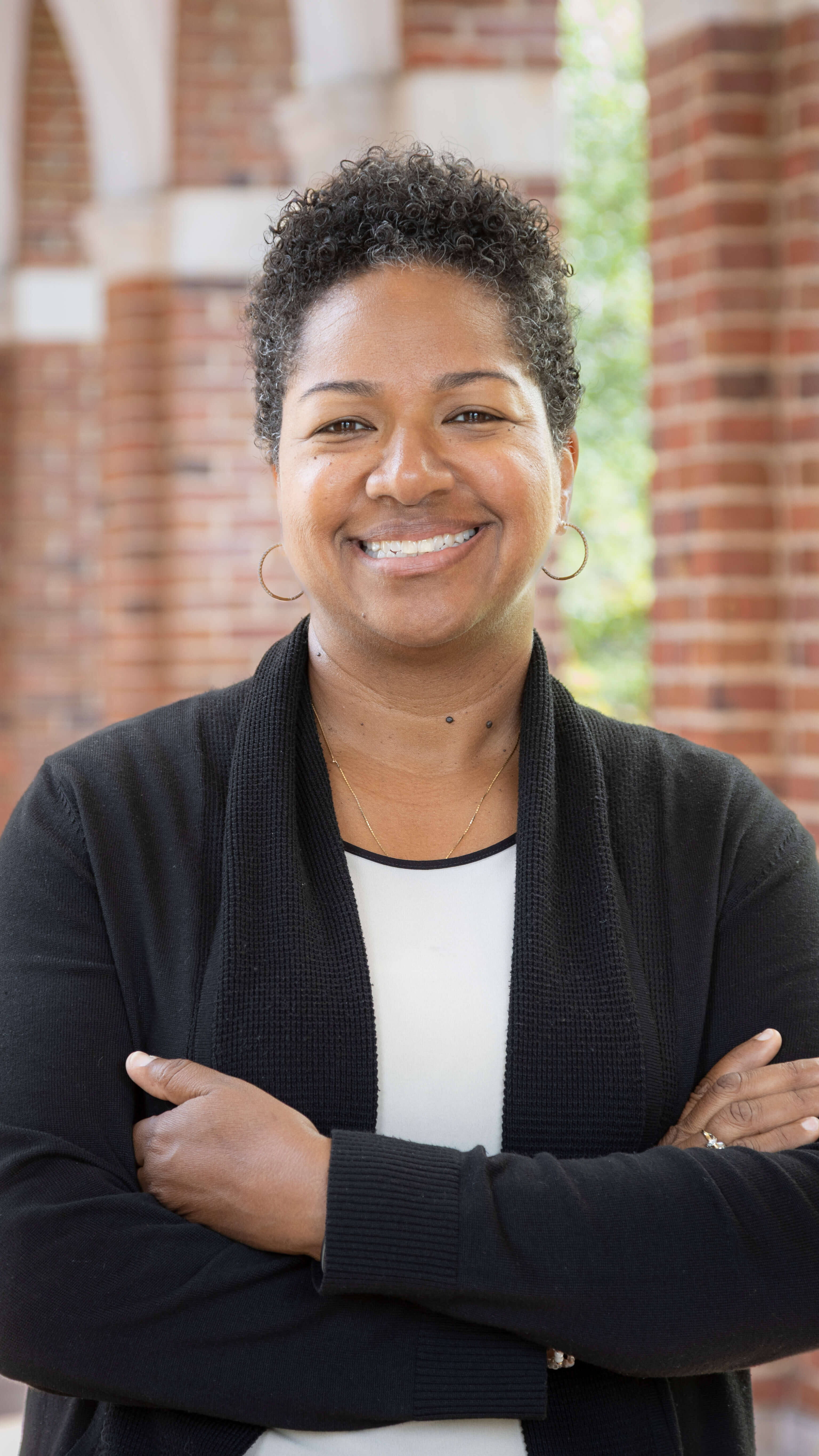 Headshot of Mia Russell