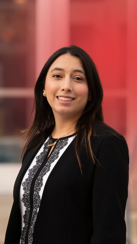 Camila Proano headshot