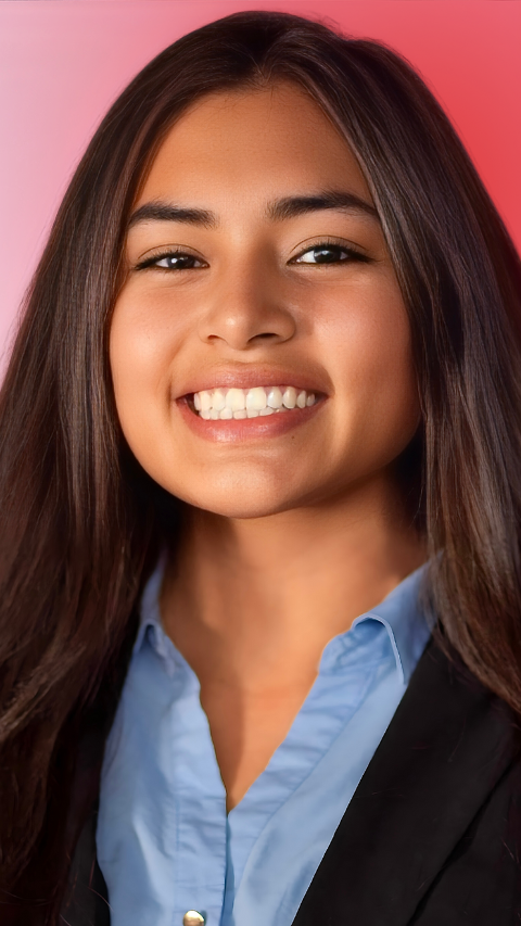 Dahlia Andres headshot